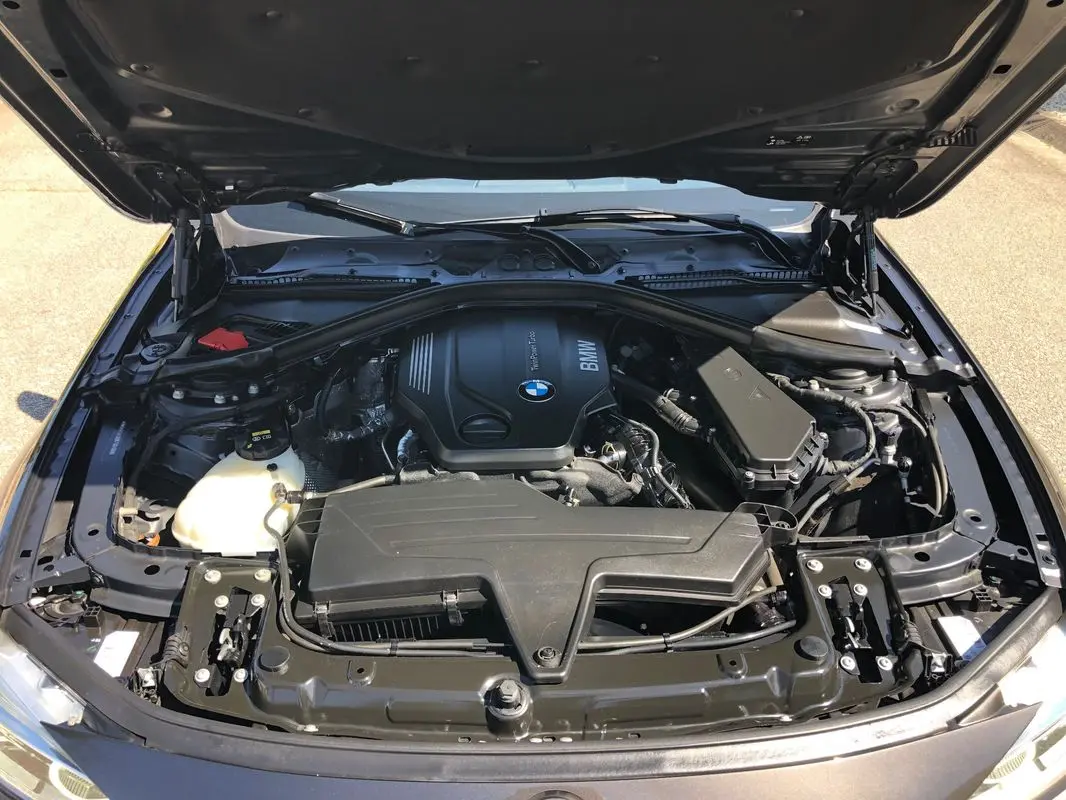 BMW 320 d Sport-Aut. Efficient Dynamics Edition Sport Line 59