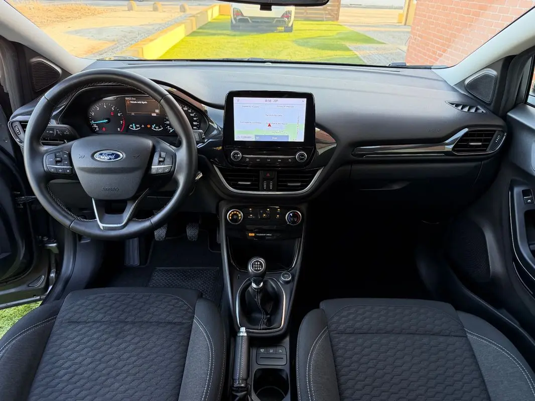 Ford Puma 1.0 EcoBoost Hybrid TITANIUM 6