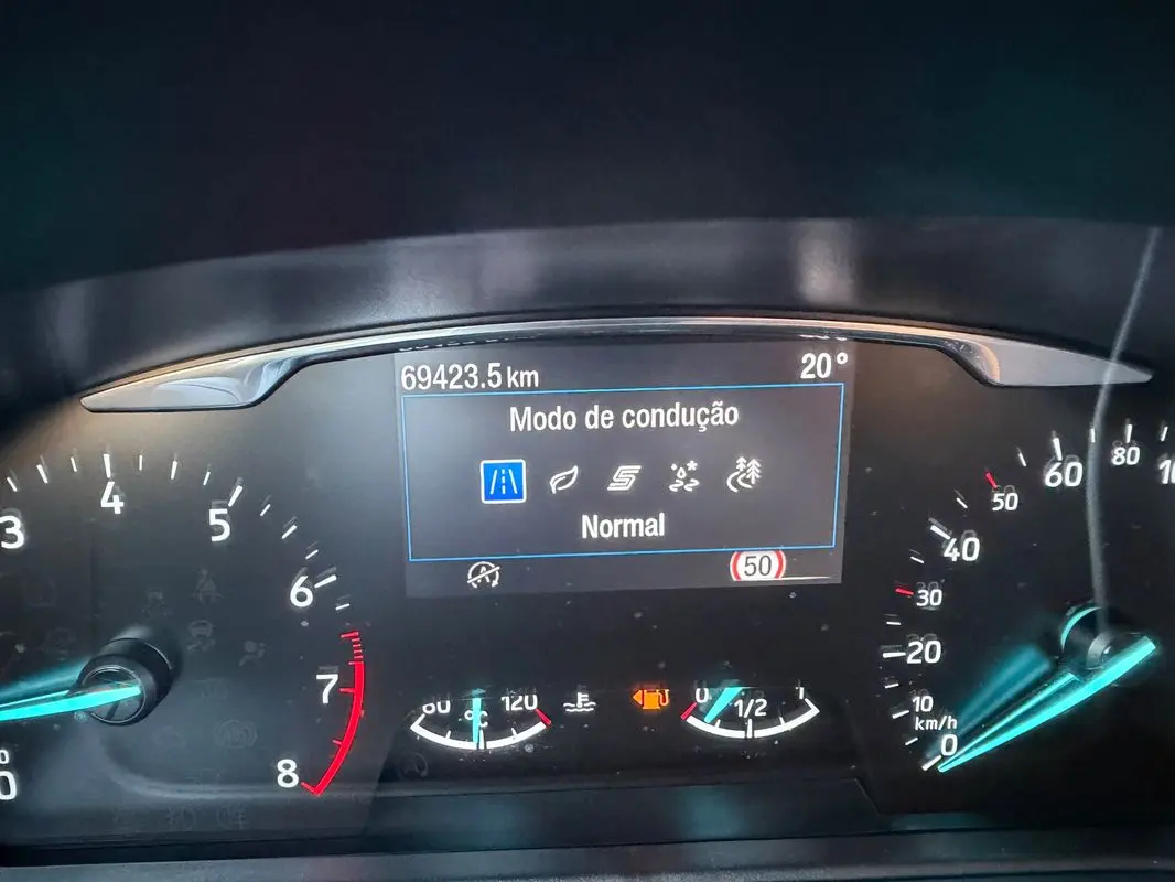 Ford Puma 1.0 EcoBoost Hybrid TITANIUM 22