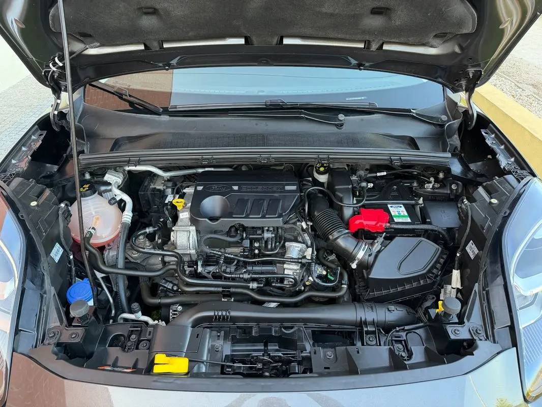 Ford Puma 1.0 EcoBoost Hybrid TITANIUM 29