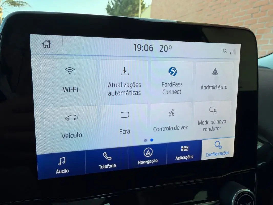 Ford Puma 1.0 EcoBoost Hybrid TITANIUM 31