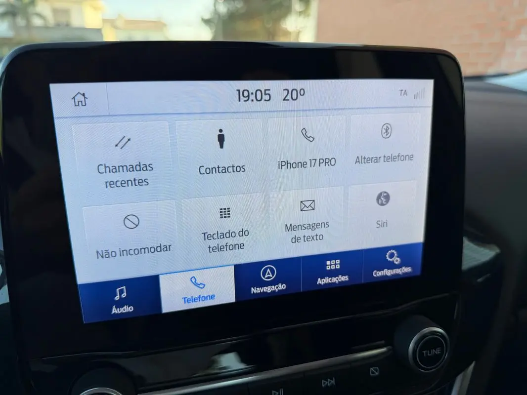 Ford Puma 1.0 EcoBoost Hybrid TITANIUM 32