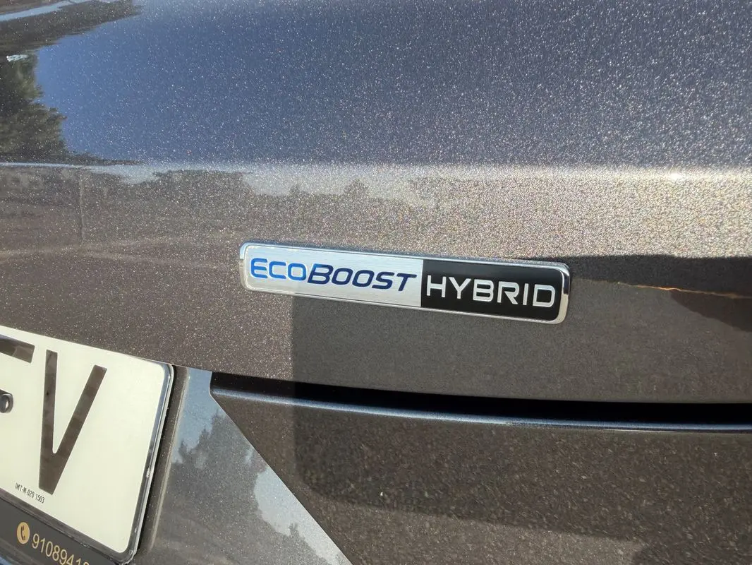 Ford Puma 1.0 EcoBoost Hybrid TITANIUM 46