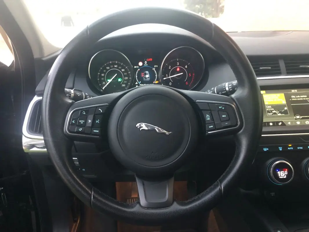 Jaguar E-Pace 2.0 i4D S 27