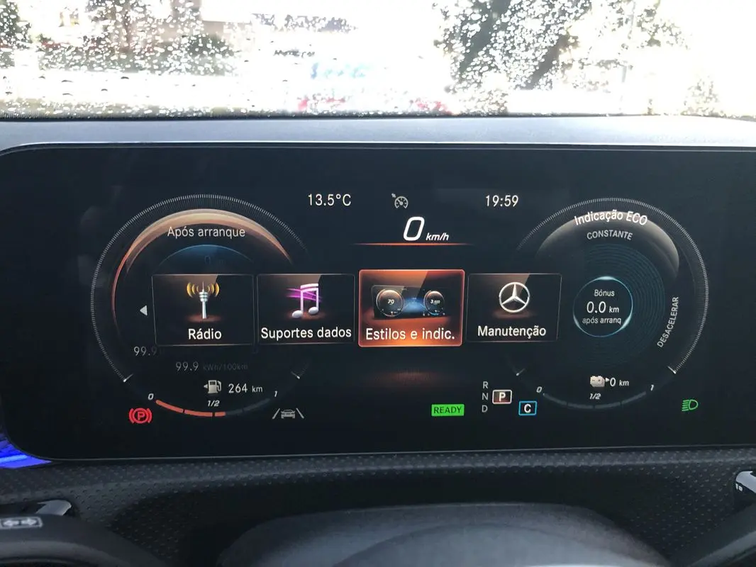 Mercedes-Benz A 250 e Progressive 25