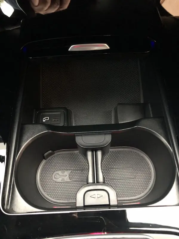 Mercedes-Benz A 250 e Progressive 39