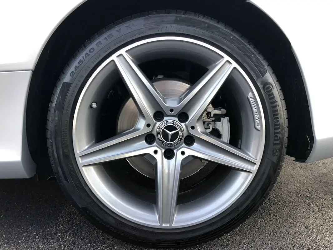 Mercedes-Benz C 250 d Aut. AMG-Line 11