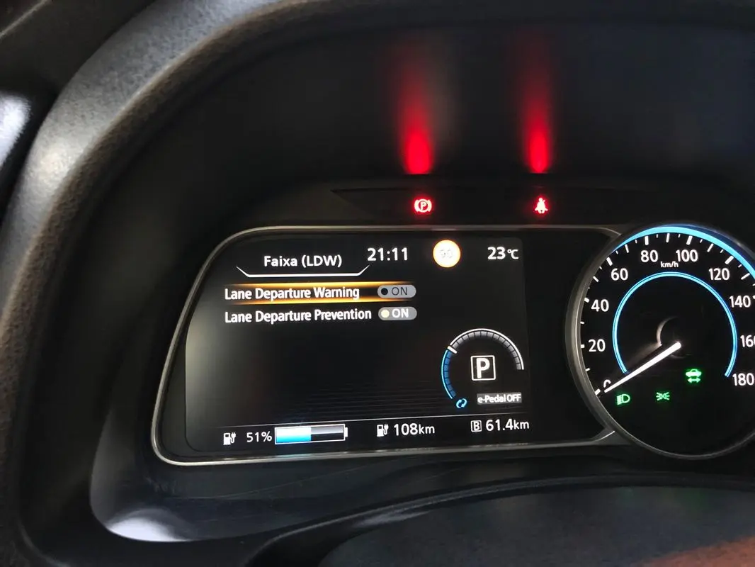 Nissan Leaf Tekna Two Tone 41