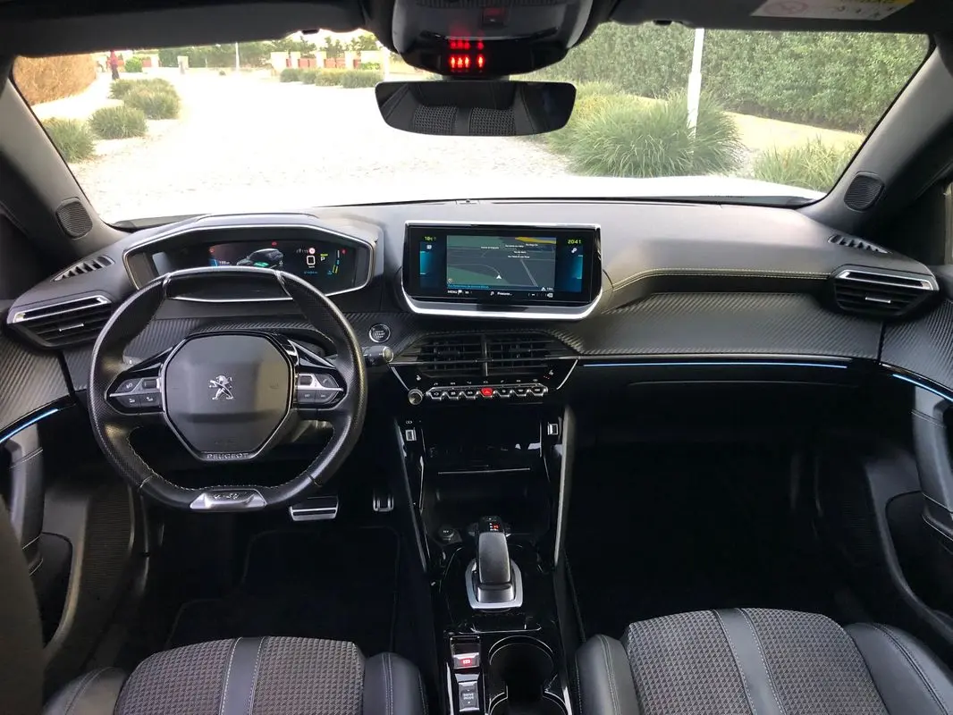 Peugeot e-2008 GT+ 34