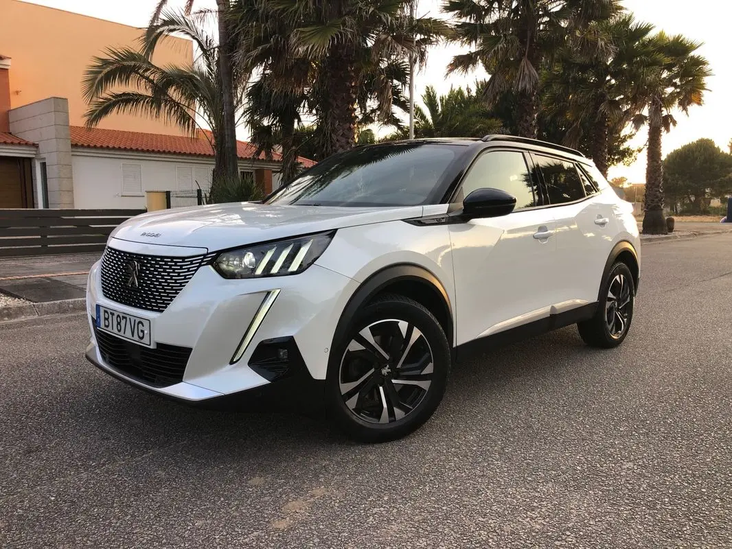 Peugeot e-2008 GT+ 51