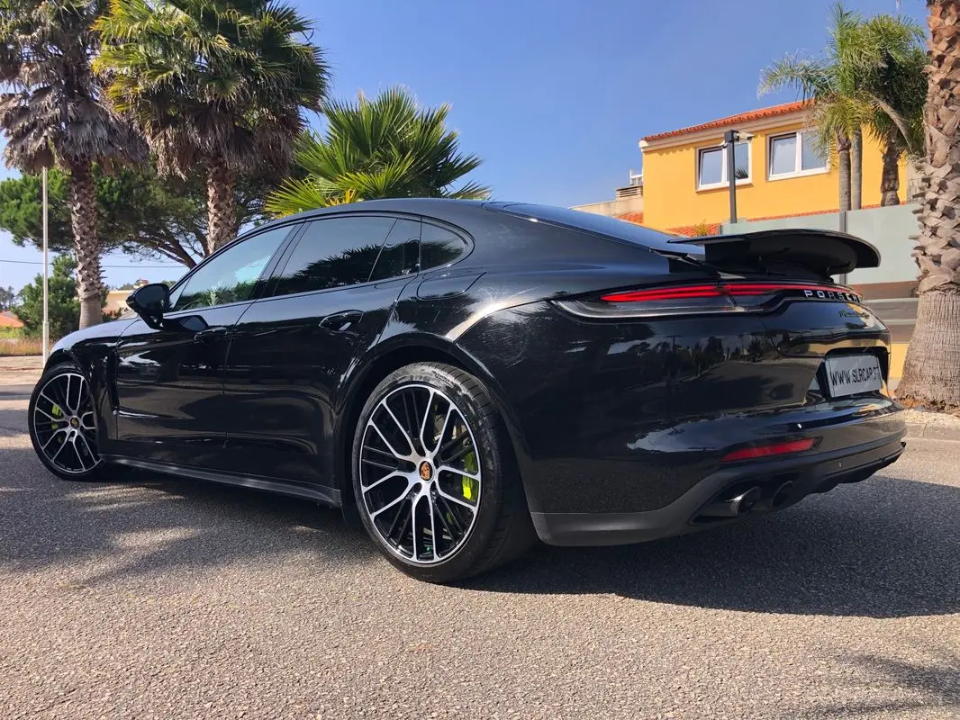 Porsche Panamera 4S E-Hybrid Executive 1
