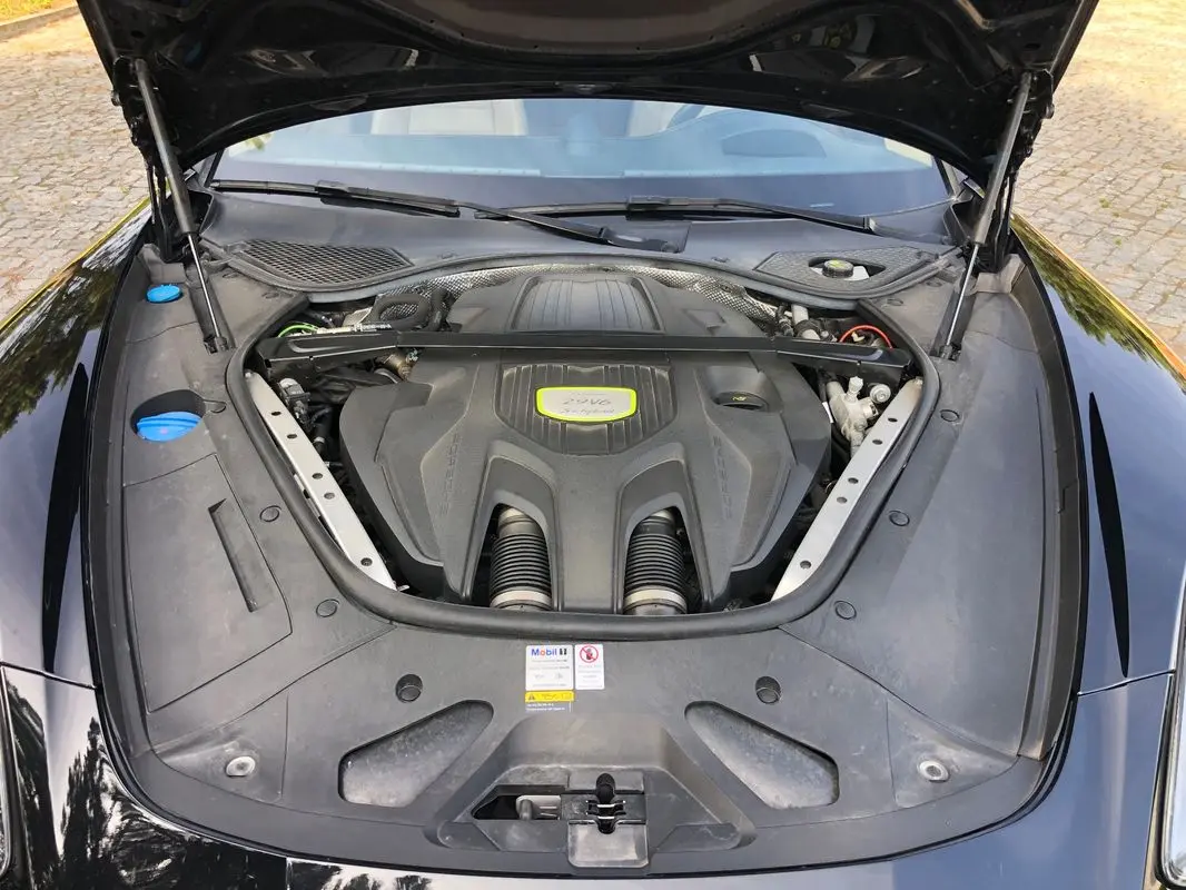 Porsche Panamera 4S E-Hybrid Executive 11