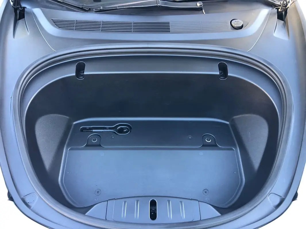 Tesla Model 3 Standard Range Plus RWD 16