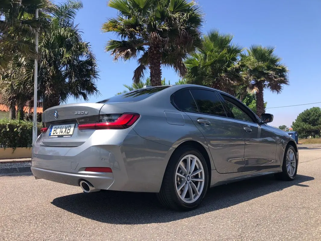 BMW 320 e Corporate Edition Auto 1