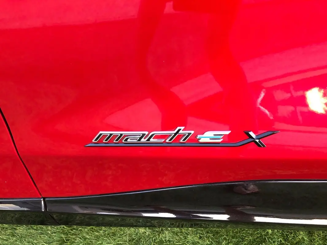 Ford Mustang Mach-E 98.7 kWh Premium 12