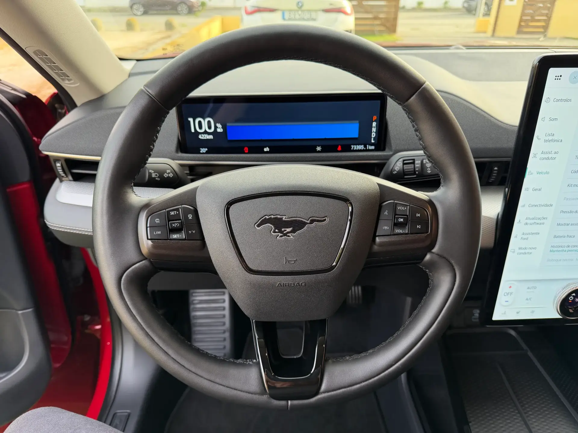 Ford Mustang Mach-E Standard • 75,7 kWh • 294 CV 39