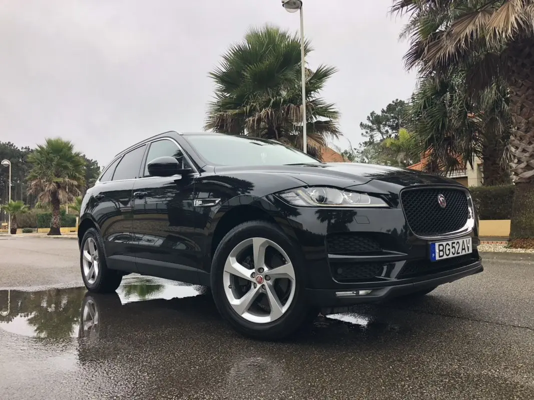 Jaguar F-Pace 2.0 i4D Portfolio 1