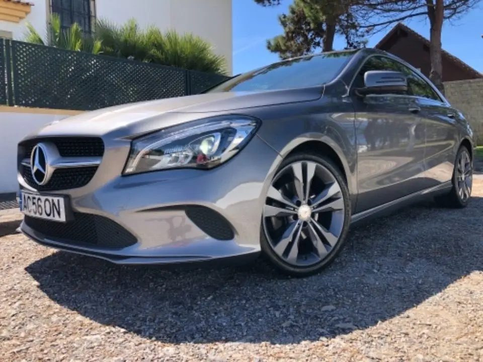 Mercedes-Benz CLA 180 180 CDI • URBAN • GPS • Câmera marcha atrás • Revisões todas Marca • Estofos Pele • Jantes 18” • Led 1