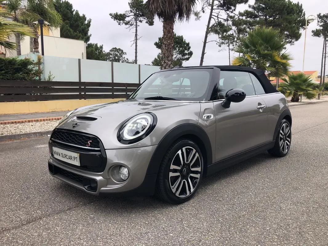 MINI Cabrio Cooper SD Auto Desportiva 1