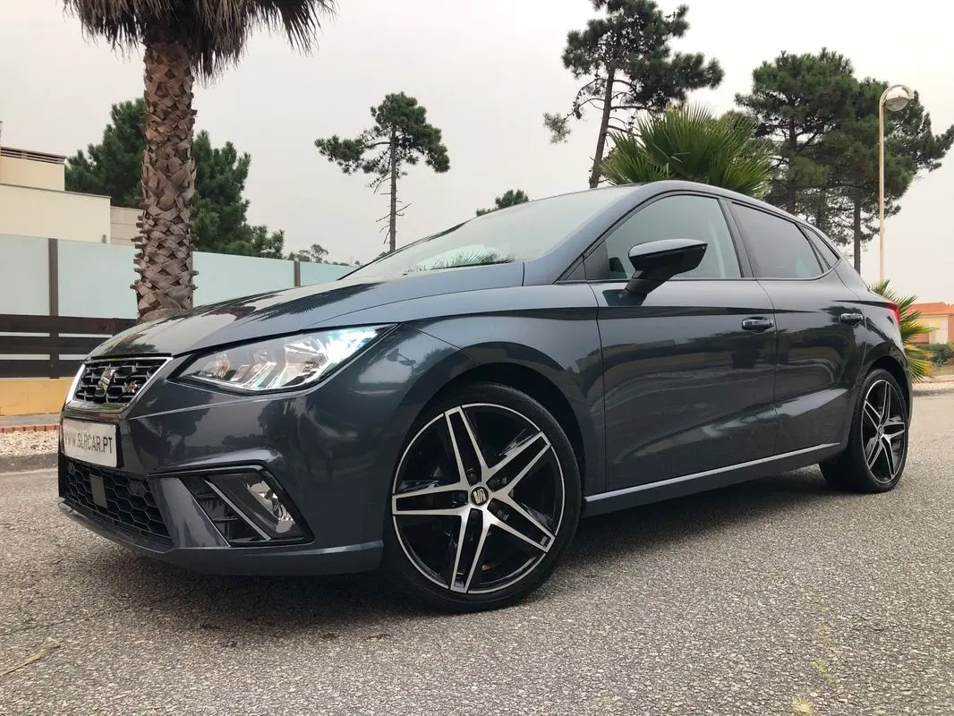SEAT Ibiza 1.0 TSI S&S FR Pro Black Edition 1
