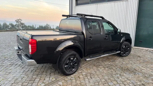 Nissan Navara 2.5 dCi 4WD 5