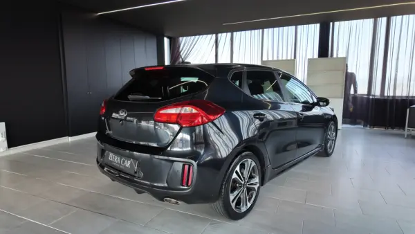 Kia Ceed 1.6 CRDi GT Line 22