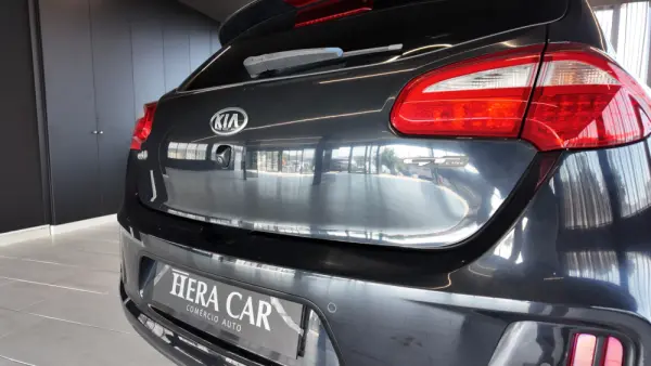 Kia Ceed 1.6 CRDi GT Line 26