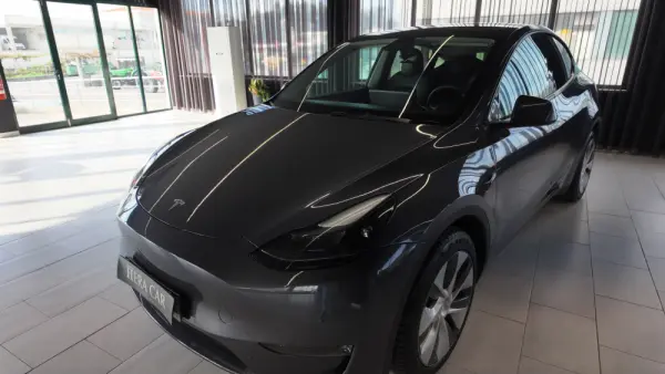 Tesla Model Y Long Range Tração Integral Premium 2