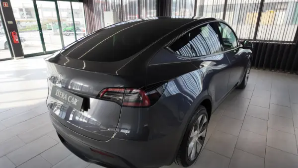 Tesla Model Y Long Range Tração Integral Premium 8