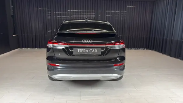 Audi Q4 Sportback e-tron 40 82 KWH Design Deluxe 11