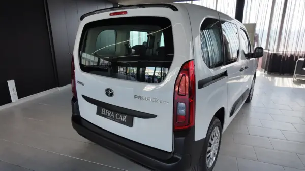 Toyota Proace City Verso 1.5D L1 Comfort 17