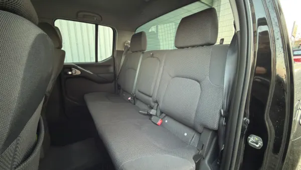 Nissan Navara 2.5 dCi 4WD 16