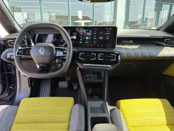 Renault 5 E-Tech 52 kWh Iconic Cinq Autonomia Conforto 8