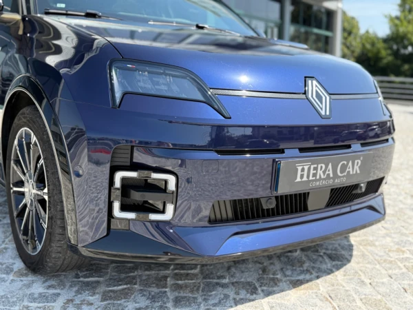 Renault 5 E-Tech 52 kWh Iconic Cinq Autonomia Conforto 3