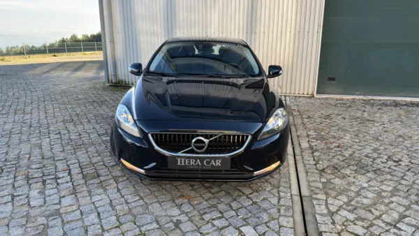 Volvo V40 2.0 D2 Momentum 4