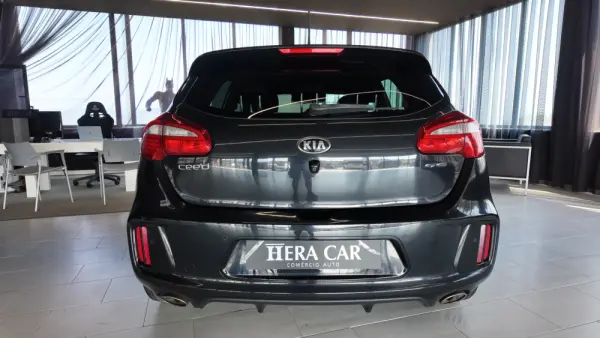 Kia Ceed 1.6 CRDi GT Line 19
