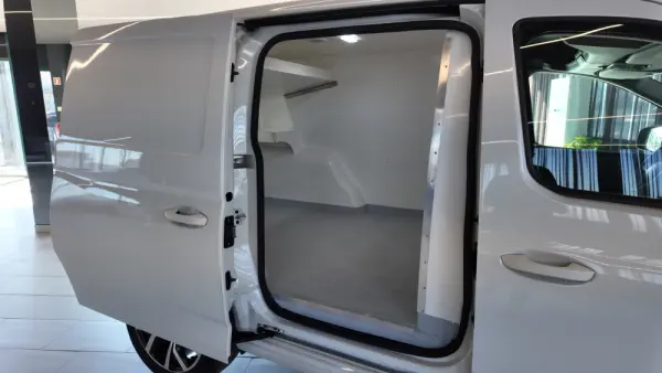 Volkswagen Caddy 18