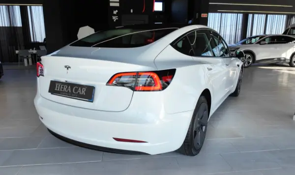 Tesla Model 3 Standard Range Plus RWD 7