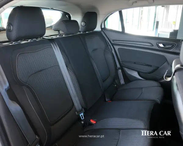 Renault Mégane Outro 15
