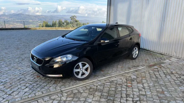 Volvo V40 2.0 D2 Momentum 3