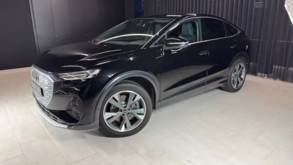 Audi Q4 Sportback e-tron 40 82 KWH Design Deluxe 2