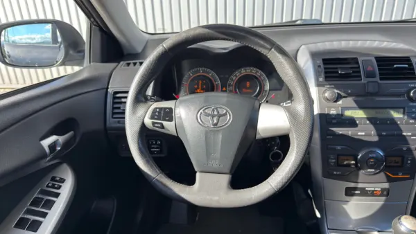 Toyota Corolla 1.4 D-4D 9