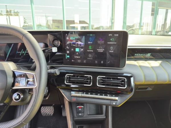 Renault 5 E-Tech 52 kWh Iconic Cinq Autonomia Conforto 9