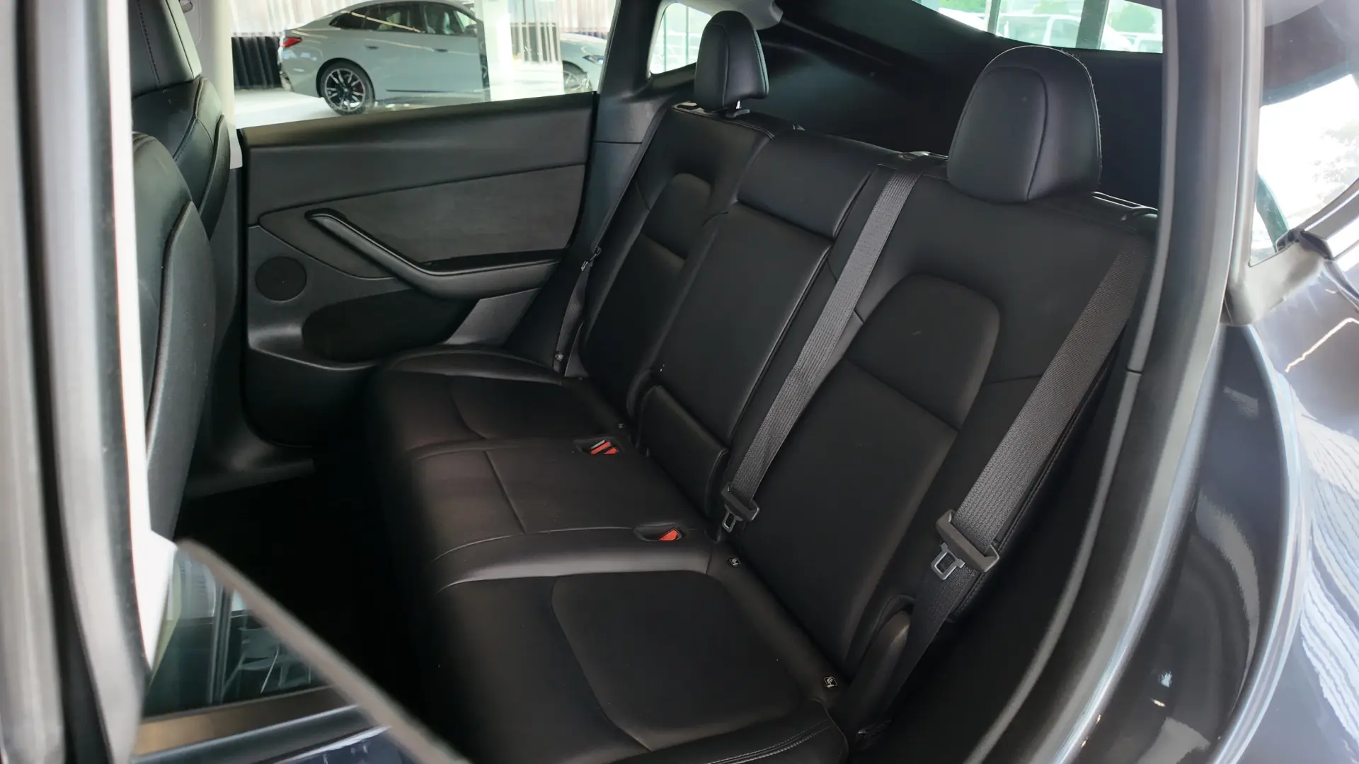 Tesla Model Y Long Range Tração Integral Premium 13