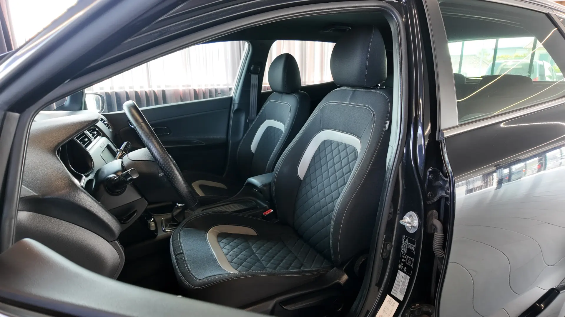 Kia Ceed 1.6 CRDi GT Line 35