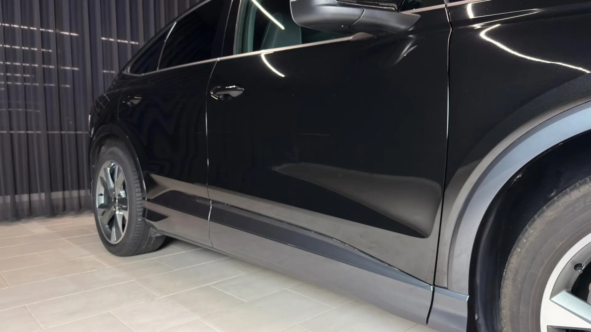 Audi Q4 Sportback e-tron 40 82 KWH Design Deluxe 7