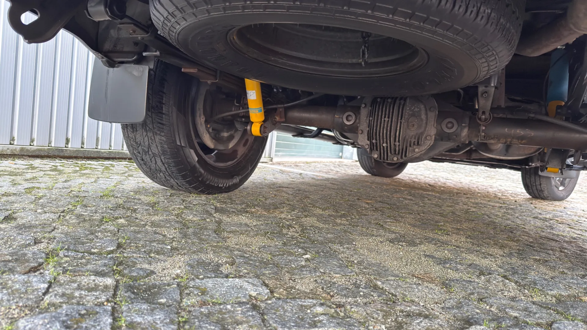 Nissan Navara 2.5 dCi 4WD 9