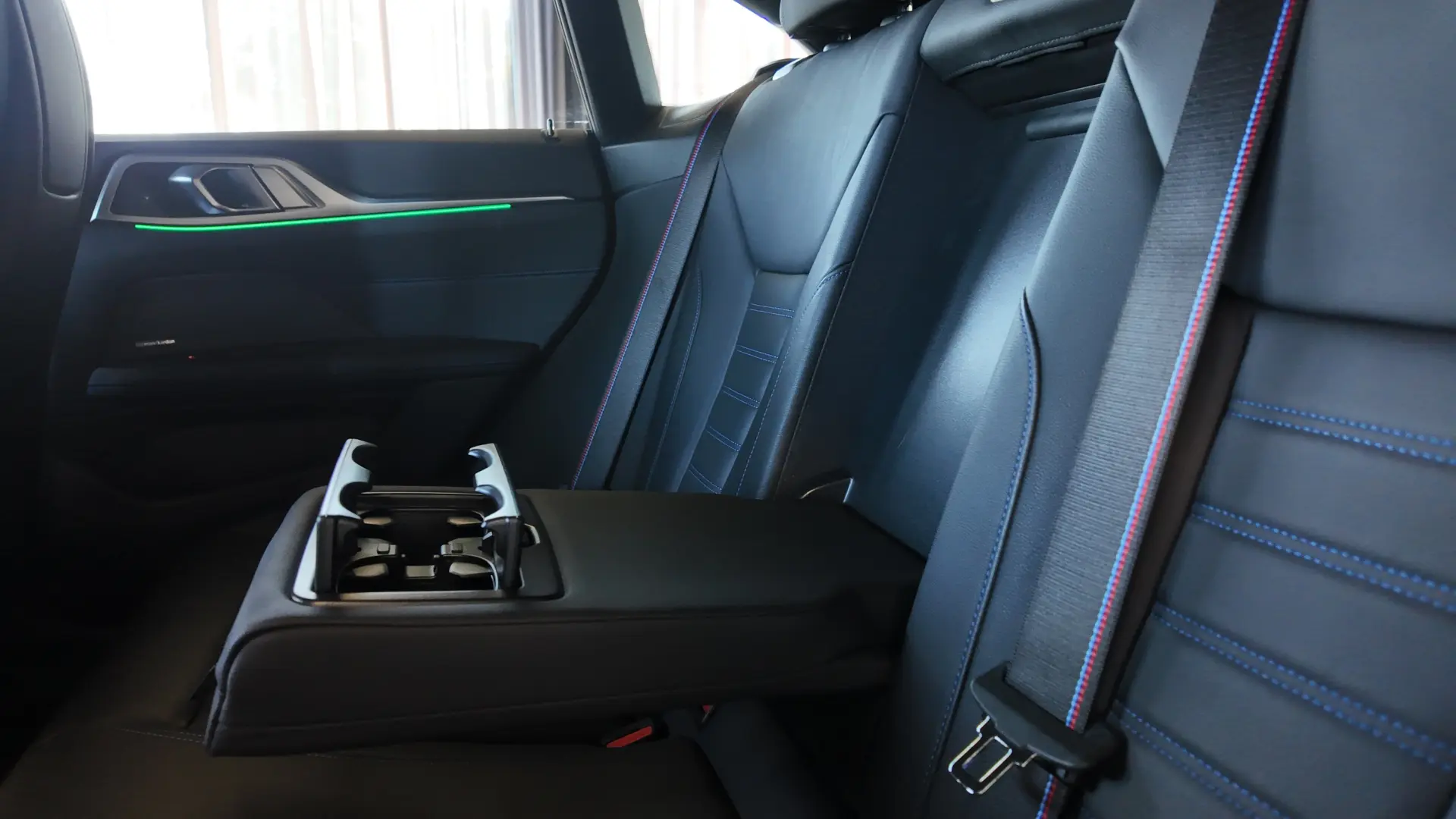 BMW i4 M50 Pack Desportivo M Pro 49