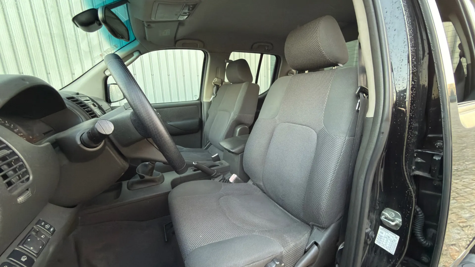 Nissan Navara 2.5 dCi 4WD 12