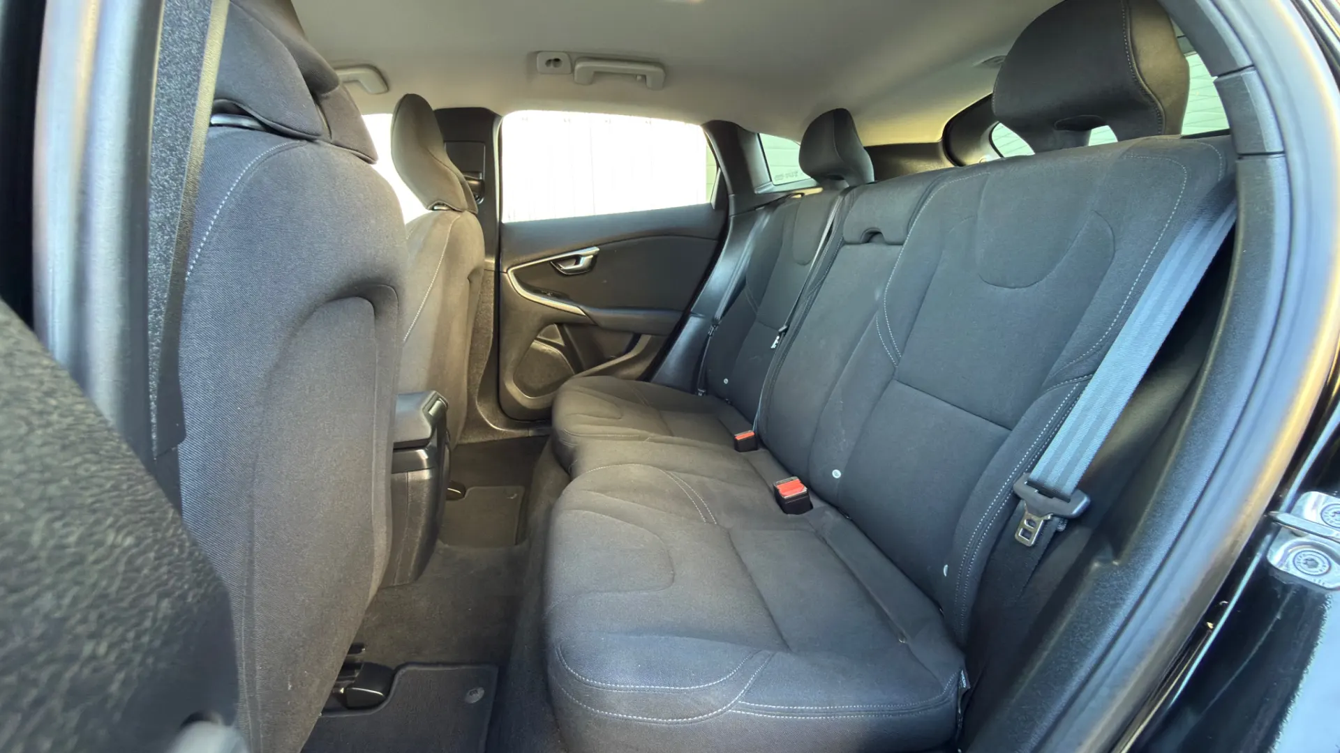 Volvo V40 2.0 D2 Momentum 16